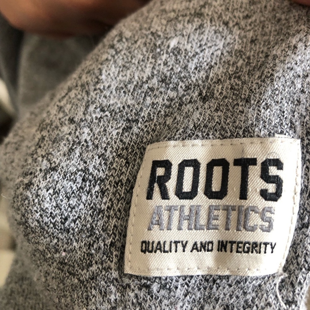 Roots crew sweatshirt - Picture 6 of 6